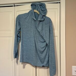 Patagonia women’s large thin athletic hoodie